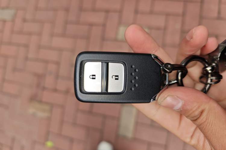 Used Honda Vezel 2020 220 TURBO CVT Luxury Edition Vehicle Key