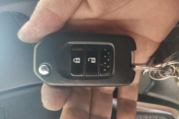 Used Honda Vezel 2020 220 TURBO CVT Elite Edition Vehicle Key