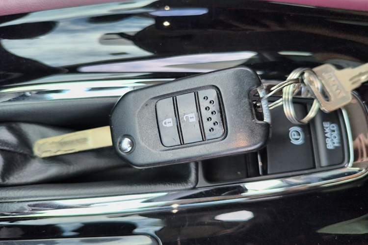 Used Honda Vezel 2020 1.5L CVT Pioneer Edition Vehicle Key