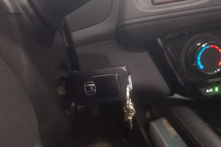 Used Honda Vezel 2020 1.5L CVT Pioneer Edition Vehicle Key