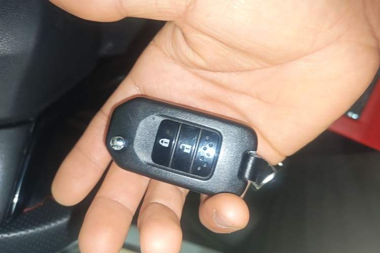 Used Honda Vezel 2020 1.5L CVT Elite Edition Vehicle Key