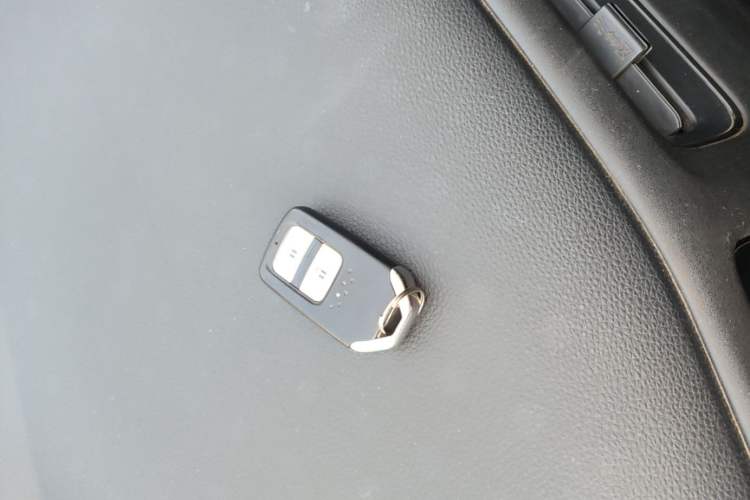 Used Honda Vezel 2020 1.5L CVT Luxury Edition Vehicle Key