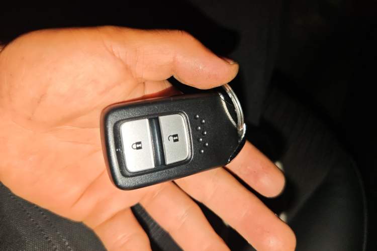 Used Honda Vezel 2020 1.5L CVT Luxury Edition Vehicle Key