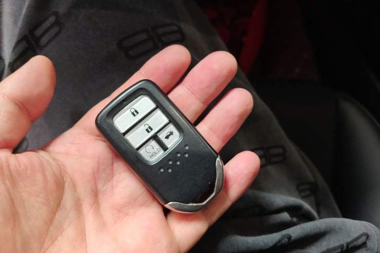 Used Honda Vezel 2020 1.5L CVT Pioneer Edition Vehicle Key