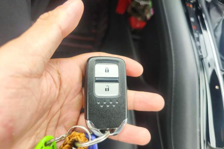 Used Honda Vezel 2020 1.5L CVT Luxury Edition Vehicle Key