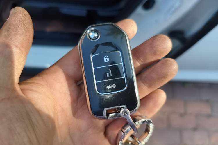 Used Honda Vezel 2020 1.5L CVT Elite Edition Vehicle Key