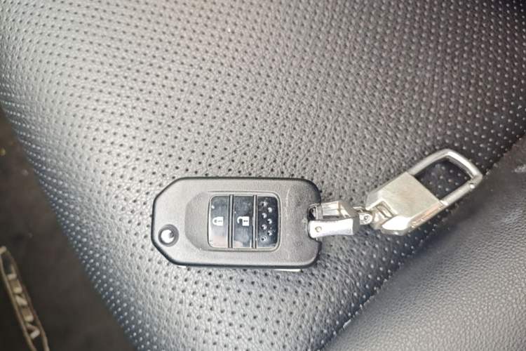 Used Honda Vezel 2020 1.5L CVT Elite Edition Vehicle Key