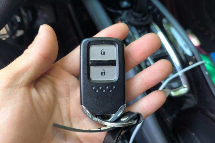 Used Honda Vezel 2020 1.5L CVT Luxury Edition Vehicle Key