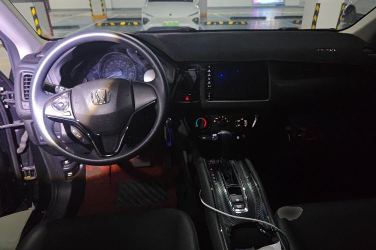 Used Honda Vezel 2022 1.5L CVT Phantom Night Pioneer Edition Center Console