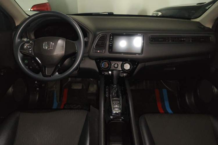 Used Honda Vezel 2022 1.5L CVT Phantom Night Pioneer Edition Center Console