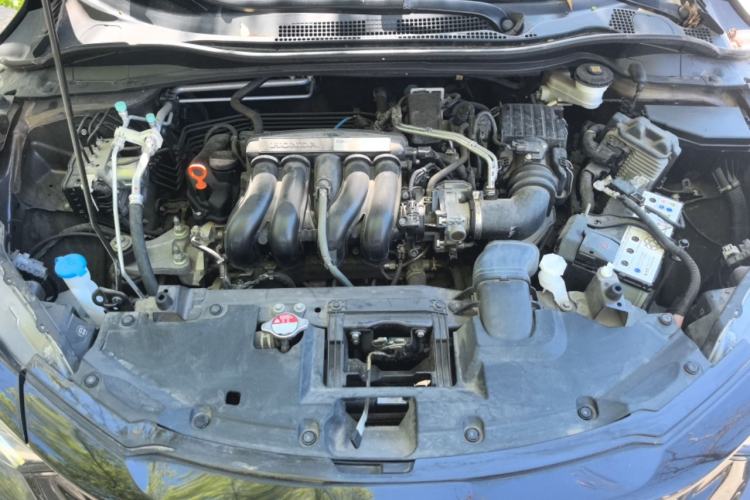 Used Honda Vezel 2022 1.5L CVT Phantom Night Pioneer Edition Engine Bay