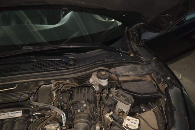 Used Honda Vezel 2022 1.5L CVT Phantom Night Pioneer Edition Engine Bay Left