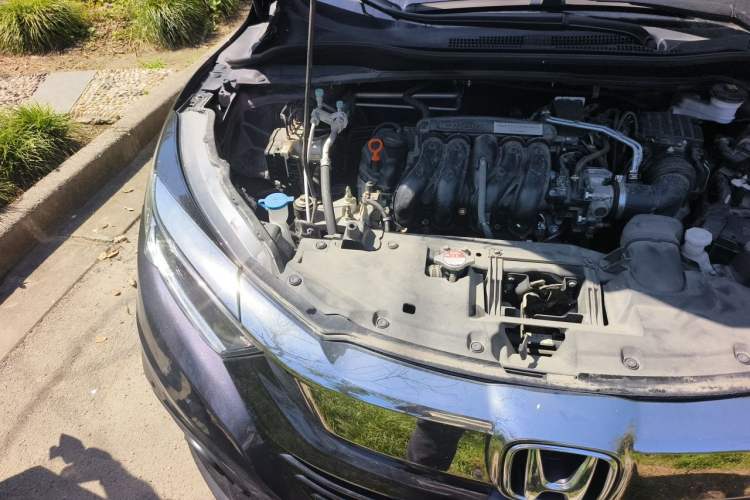Used Honda Vezel 2022 1.5L CVT Elite Smart Edition Engine Bay Right