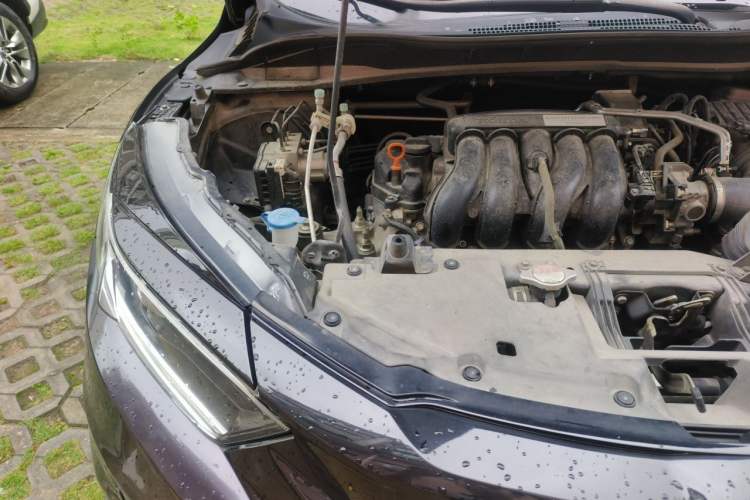 Used Honda Vezel 2022 1.5L CVT Phantom Night Pioneer Edition Engine Bay Right