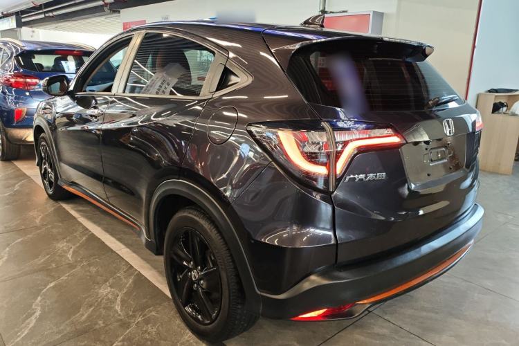 Used Honda Vezel 2022 1.5L CVT Phantom Night Pioneer Edition Exterior 2