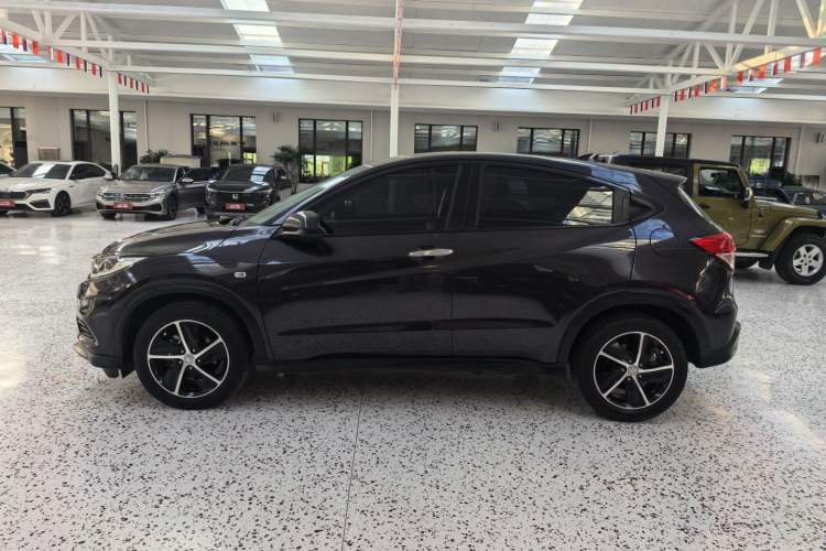 Used Honda Vezel 2022 1.5L CVT Phantom Night Pioneer Edition Exterior 3