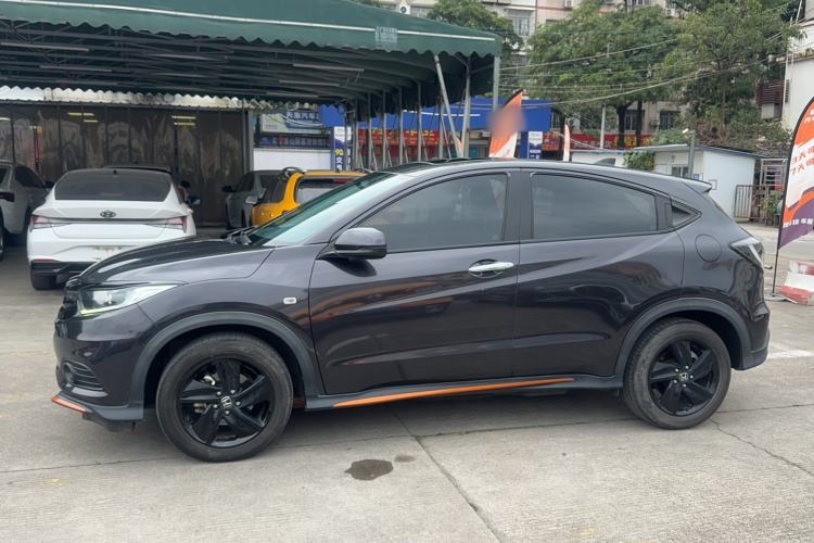Used Honda Vezel 2022 1.5L CVT Phantom Night Pioneer Edition Exterior 5