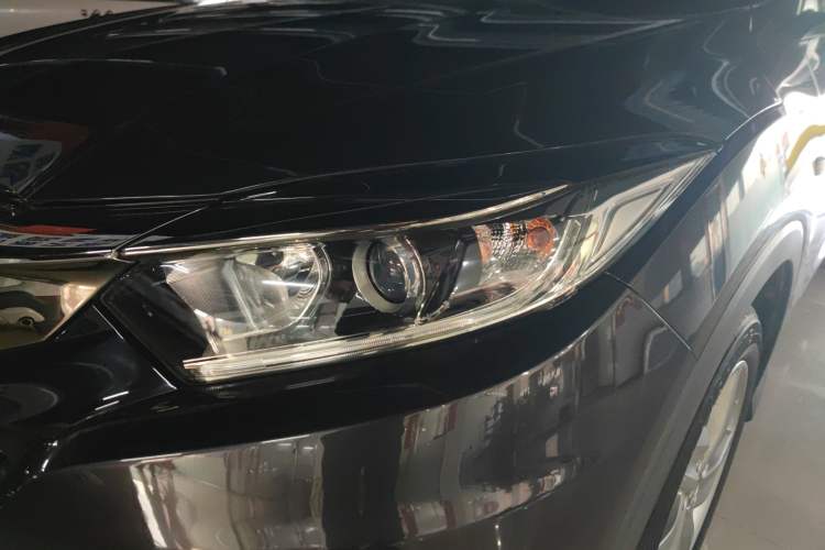 Used Honda Vezel 2022 1.5L CVT Elite Smart Edition Exterior 8