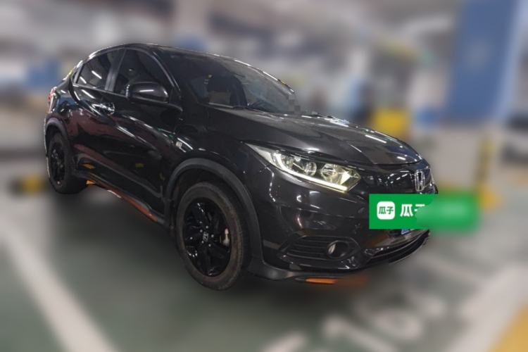 Used Honda Vezel 2022 1.5L CVT Phantom Night Pioneer Edition Front Right 45 Deg