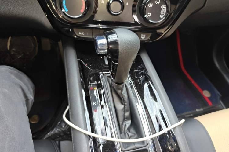 Used Honda Vezel 2022 1.5L CVT Phantom Night Pioneer Edition Gear Lever