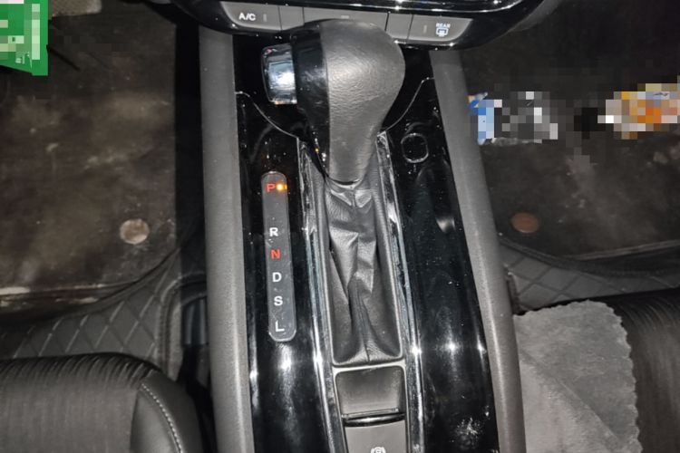 Used Honda Vezel 2022 1.5L CVT Phantom Night Pioneer Edition Gear Lever