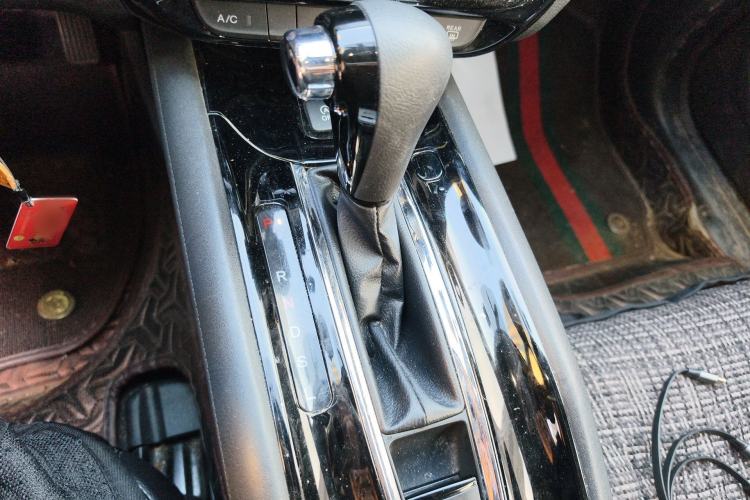 Used Honda Vezel 2022 1.5L CVT Phantom Night Pioneer Edition Gear Lever