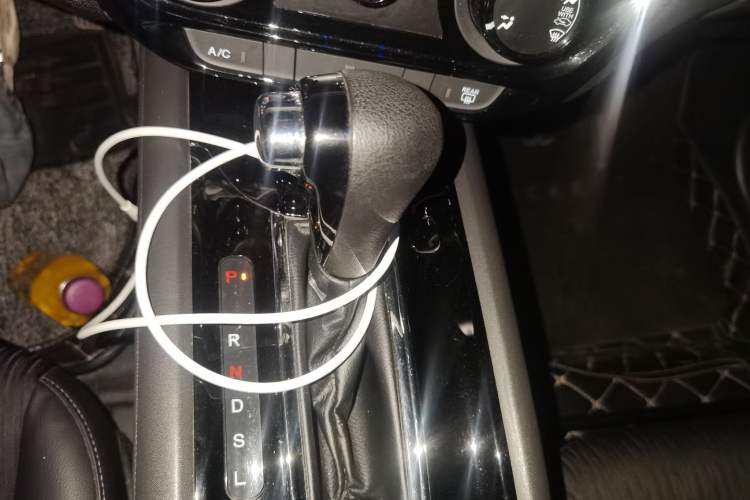 Used Honda Vezel 2022 1.5L CVT Phantom Night Pioneer Edition Gear Lever