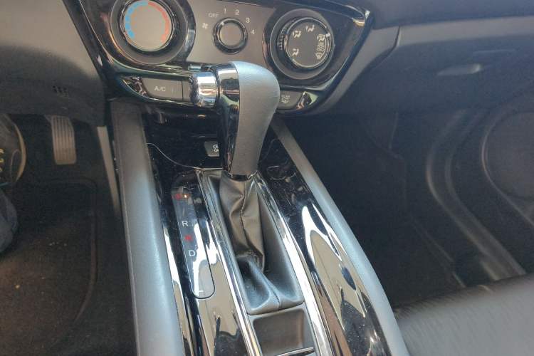 Used Honda Vezel 2022 1.5L CVT Phantom Night Pioneer Edition Gear Lever
