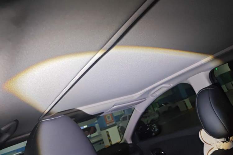 Used Honda Vezel 2022 1.5L CVT Phantom Night Pioneer Edition Headliner