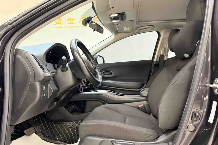 Used Honda Vezel 2022 1.5L CVT Elite Smart Edition Interior 2