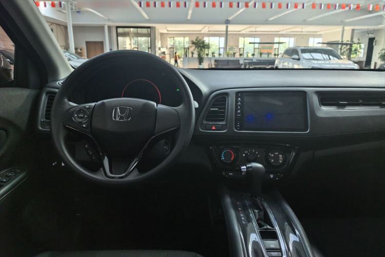 Used Honda Vezel 2022 1.5L CVT Phantom Night Pioneer Edition Interior 2