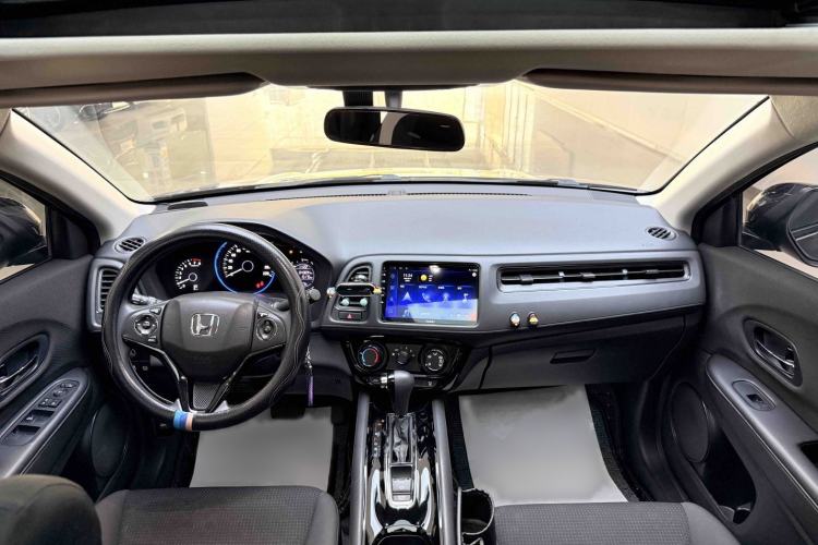 Used Honda Vezel 2022 1.5L CVT Elite Smart Edition Interior 3