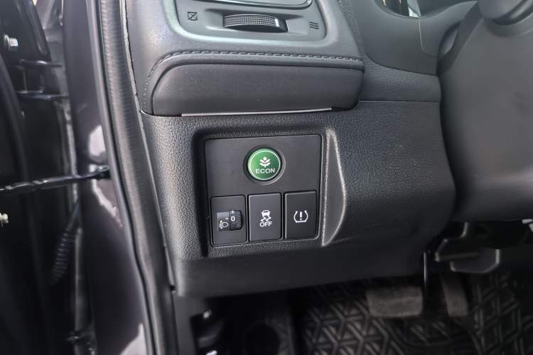 Used Honda Vezel 2022 1.5L CVT Phantom Night Pioneer Edition Interior 5