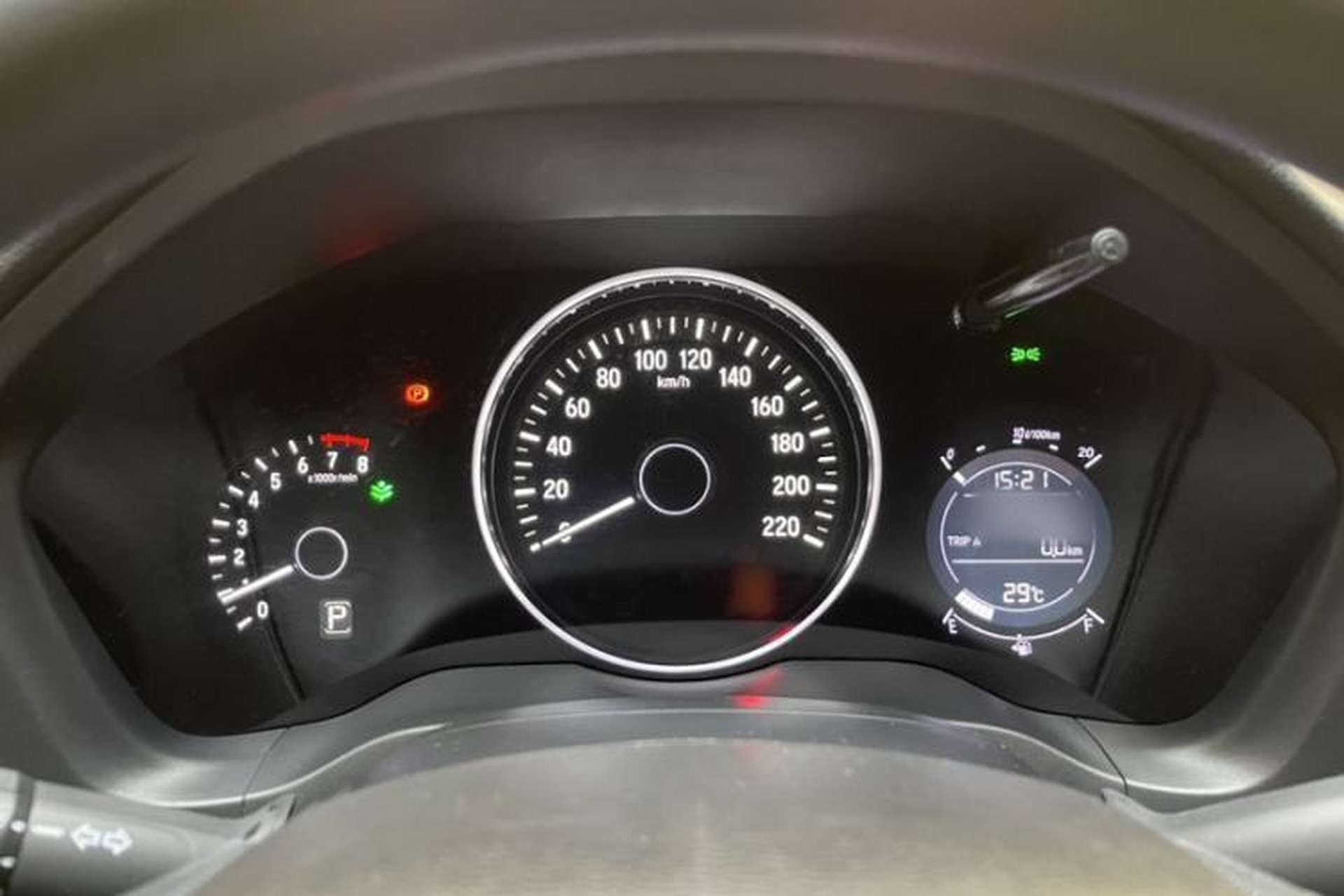 Used Honda Vezel 2022 1.5L CVT Phantom Night Pioneer Edition Interior 9