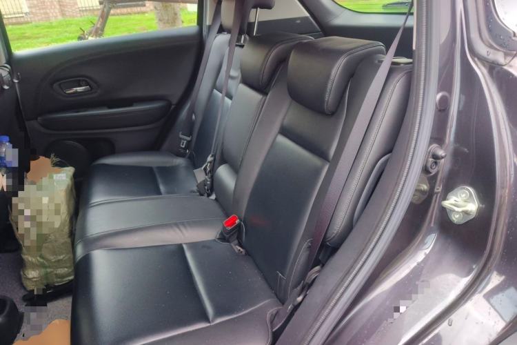 Used Honda Vezel 2022 1.5L CVT Phantom Night Pioneer Edition Left Rear Seat