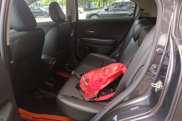 Used Honda Vezel 2022 1.5L CVT Phantom Night Pioneer Edition Left Rear Seat
