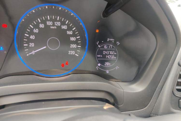 Used Honda Vezel 2022 1.5L CVT Elite Smart Edition Odometer Close Up
