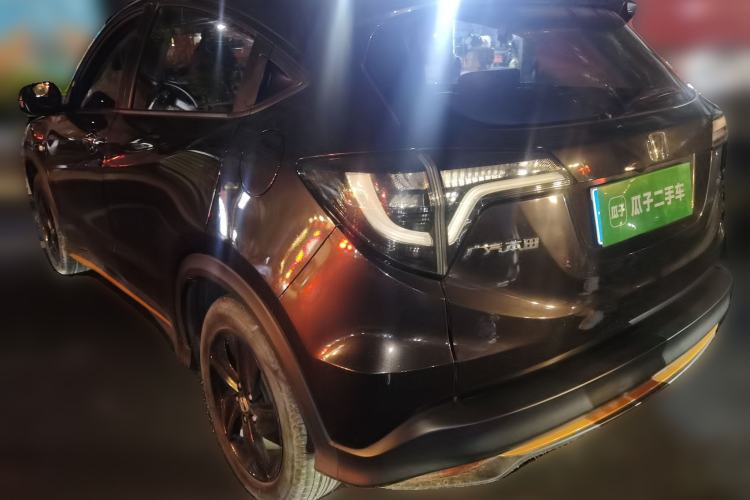 Used Honda Vezel 2022 1.5L CVT Phantom Night Pioneer Edition Rear Left 45 Deg
