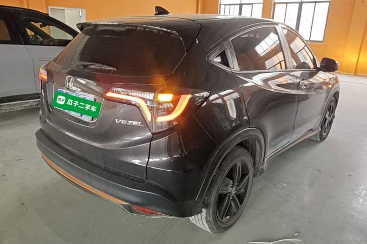 Used Honda Vezel 2022 1.5L CVT Phantom Night Pioneer Edition Rear Right 45 Deg
