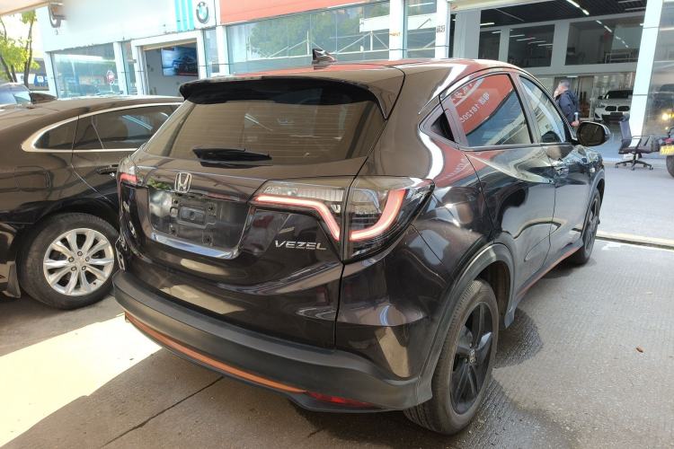 Used Honda Vezel 2022 1.5L CVT Phantom Night Pioneer Edition Rear Right 45 Deg