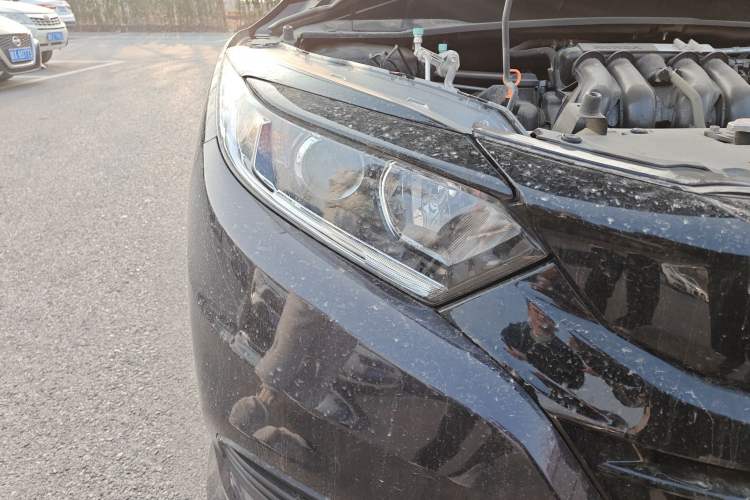 Used Honda Vezel 2022 1.5L CVT Phantom Night Pioneer Edition Right Front Headlight