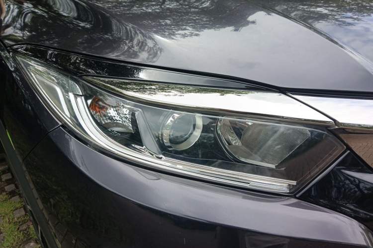 Used Honda Vezel 2022 1.5L CVT Phantom Night Pioneer Edition Right Front Headlight