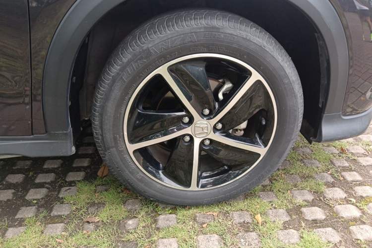 Used Honda Vezel 2022 1.5L CVT Phantom Night Pioneer Edition Right Front Wheel Hub