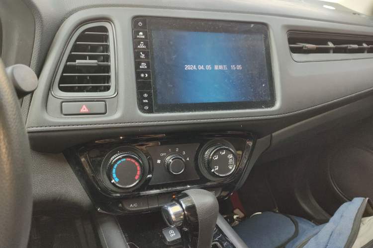 Used Honda Vezel 2022 1.5L CVT Phantom Night Pioneer Edition Audio And AC Panel