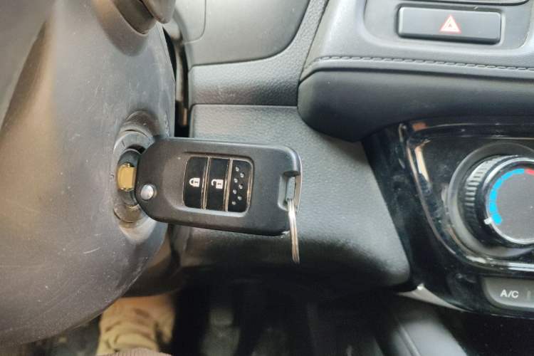 Used Honda Vezel 2022 1.5L CVT Phantom Night Pioneer Edition Interior 1