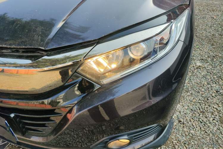 Used Honda Vezel 2022 1.5L CVT Phantom Night Pioneer Edition Left Front Headlight