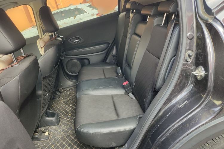 Used Honda Vezel 2022 1.5L CVT Phantom Night Pioneer Edition Left Rear Seat