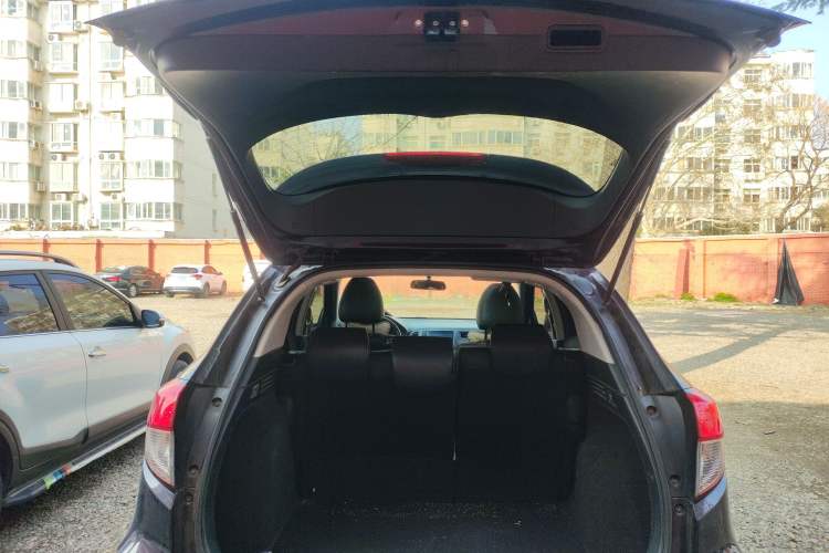 Used Honda Vezel 2022 1.5L CVT Phantom Night Pioneer Edition Trunk