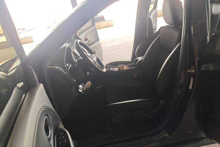 Used Honda Vezel 2022 1.5L CVT Elite Smart Edition Left Front Seat