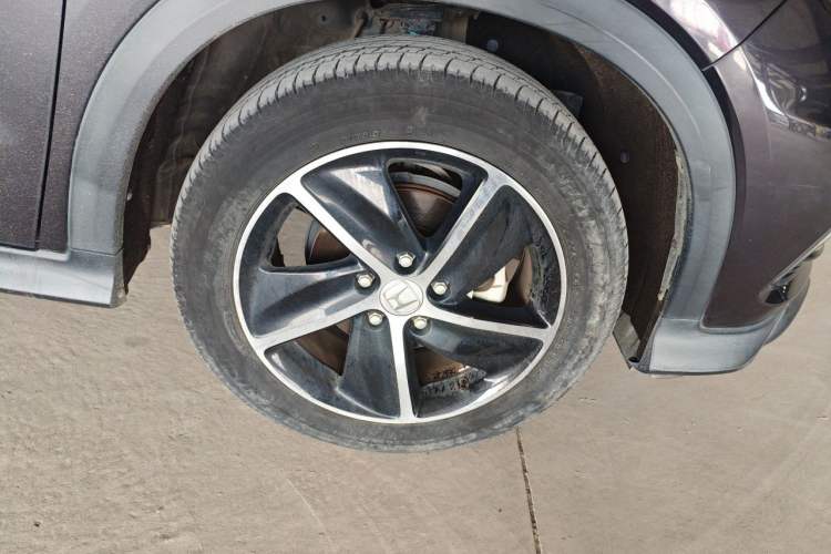 Used Honda Vezel 2022 1.5L CVT Elite Smart Edition Right Front Wheel Hub